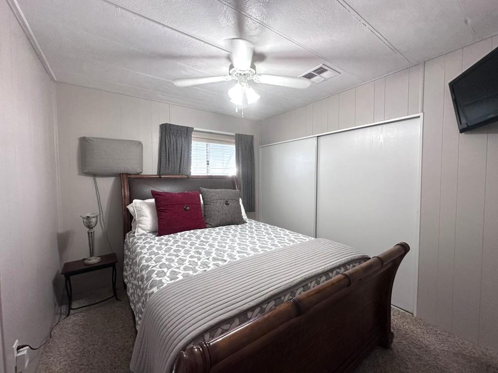 Manufactured In Park for sale at 15500 Bubbling Wells Rd. 282, Desert Hot Springs CA featuring 2 beds and 2 baths