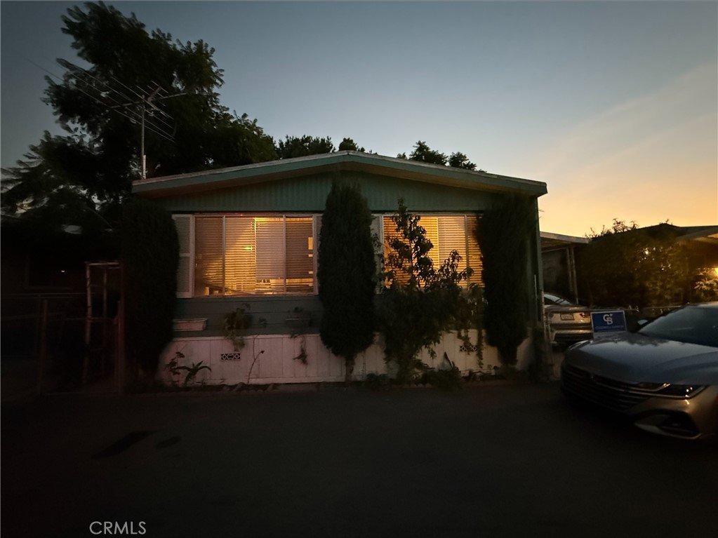 Manufactured In Park for sale at 10701 Cedar 237, Bloomington CA featuring 2 beds and 2 baths