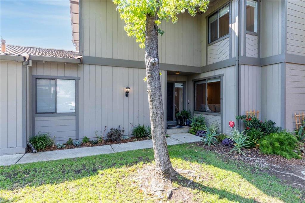 Residential for sale at 207 Palmer Drive, Los Gatos CA featuring 3 beds and 3 baths