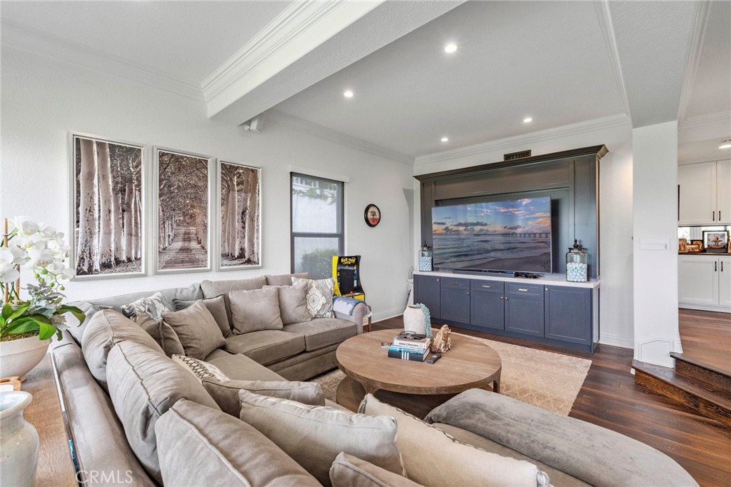 Residential for sale at 45 Northampton Court, Newport Beach CA featuring 3 beds and 4 baths