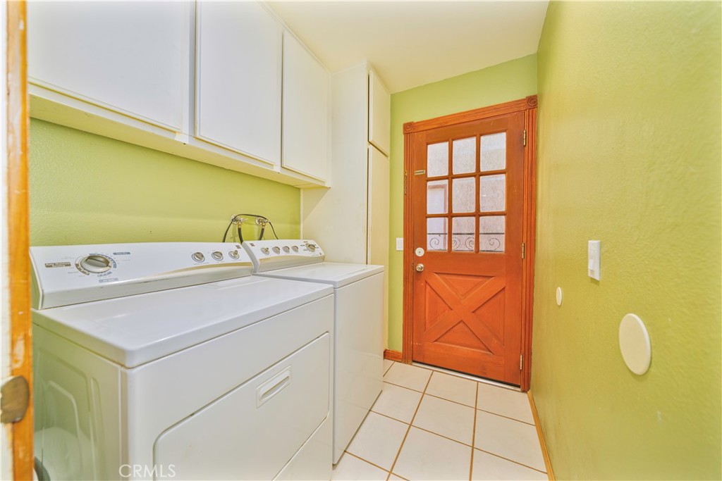 Residential for sale at 37633 13 th St. E, Palmdale CA featuring 3 beds and 2 baths