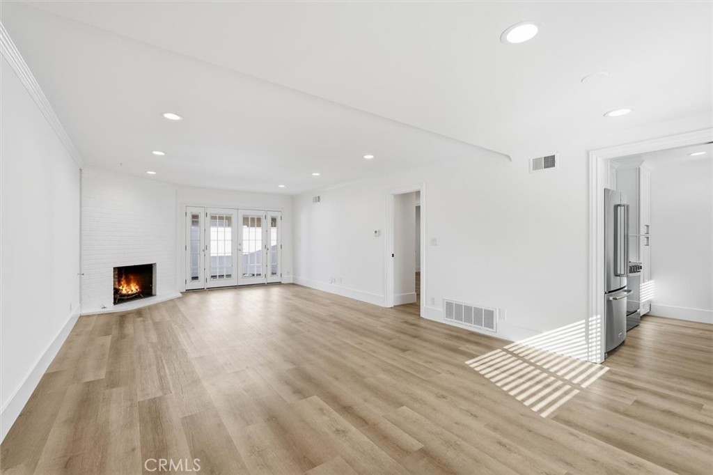 Residential Lease for rent at 1741 Tustin 15D, Costa Mesa CA featuring 2 beds and 2 baths