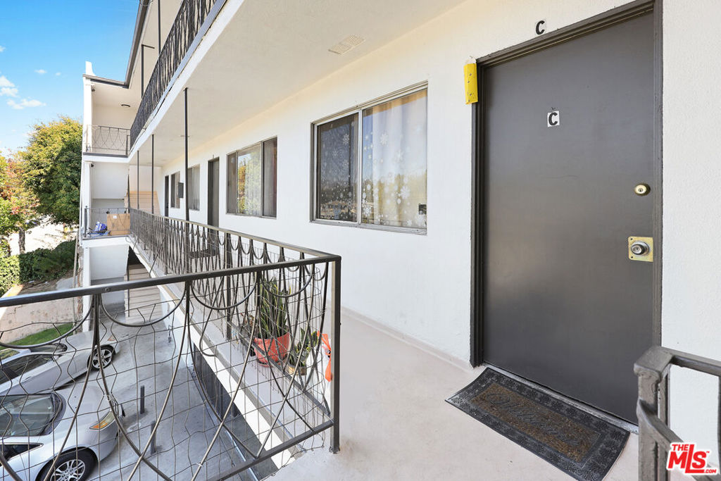 Residential Income for sale at 616 Via Altamira, Montebello CA featuring 17 beds and 10 baths