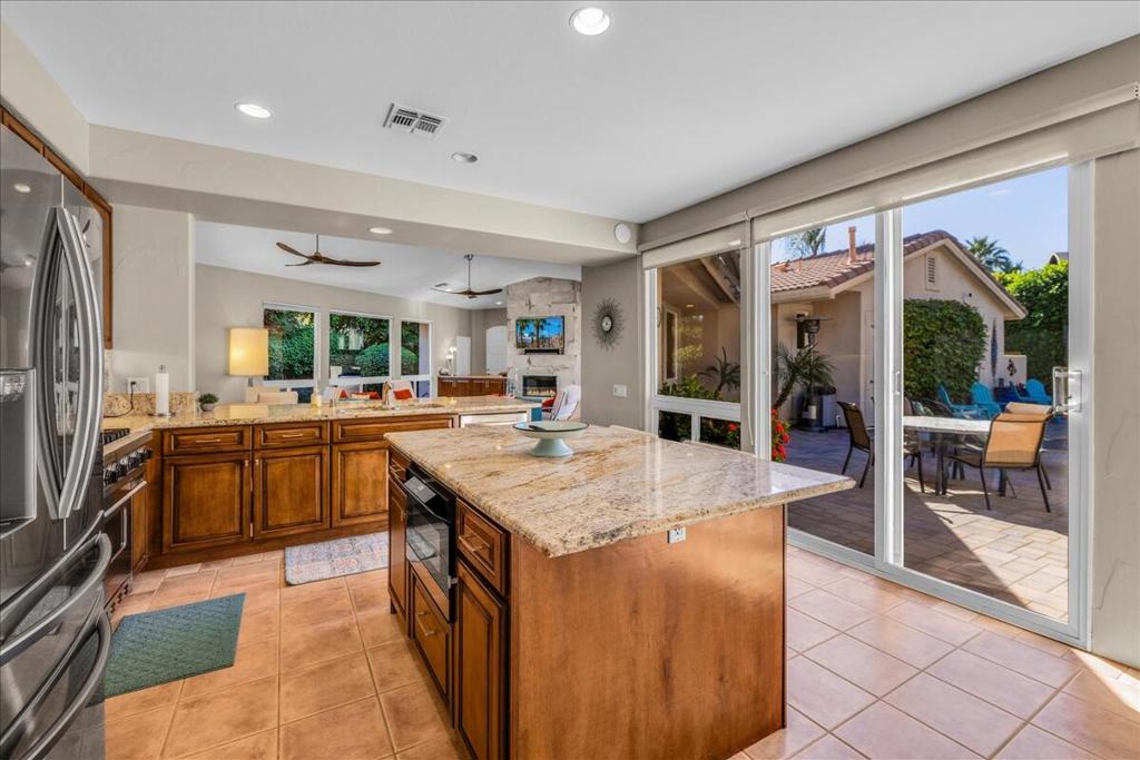 Residential for sale at 78850 Via Ventana, La Quinta CA featuring 3 beds and 3 baths