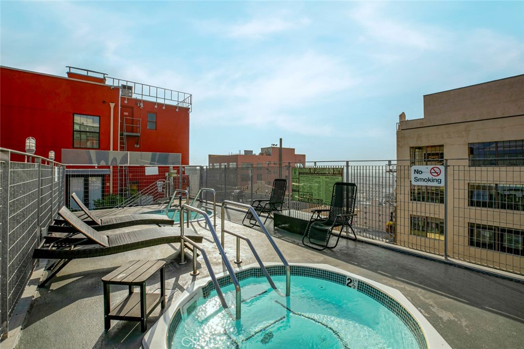 Residential for sale at 746 S Los Angeles St 1009, Los Angeles CA and 1 bath
