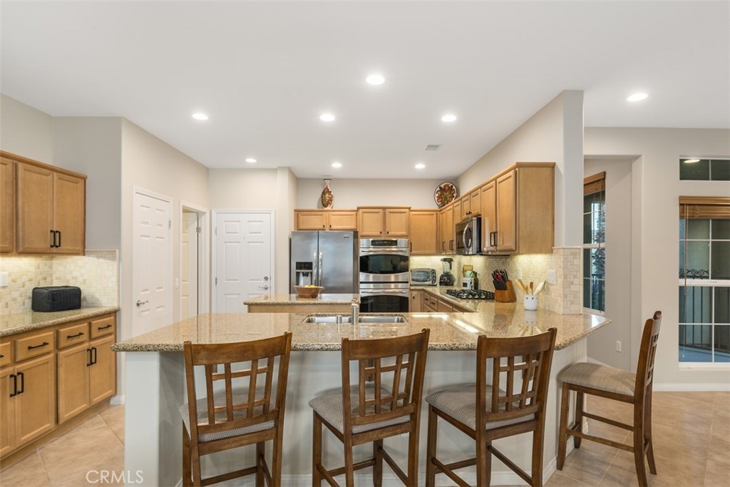 Residential Lease for rent at 61225 Living Stone, La Quinta CA featuring 2 beds and 2 baths