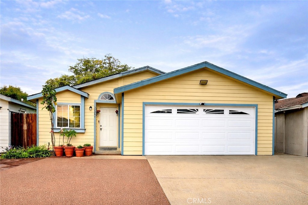 Residential for sale at 32901 Crescent Avenue, Lake Elsinore CA featuring 3 beds and 2 baths