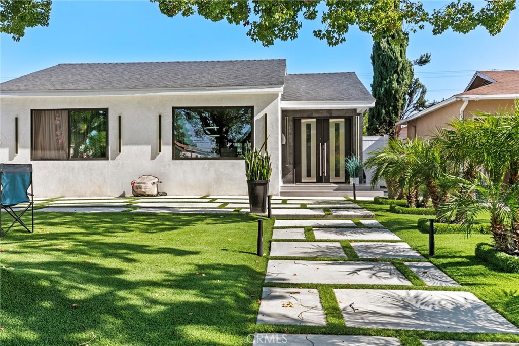 Residential for sale at 1918 N Maple, Burbank CA featuring 5 beds and 4 baths