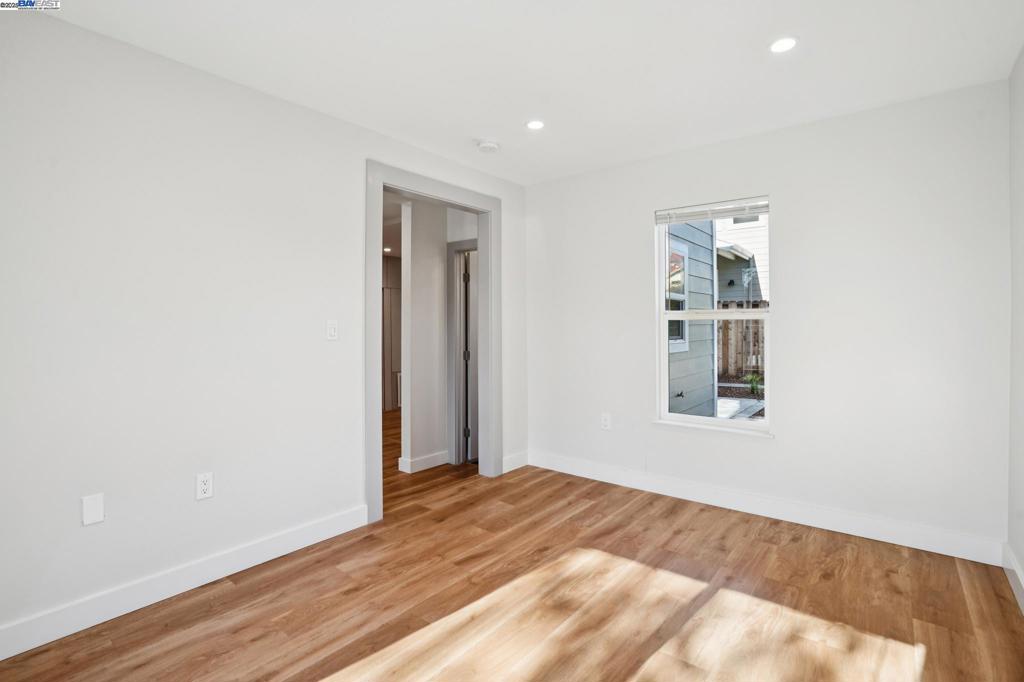 Residential Income for sale at 882 61st St, Oakland CA