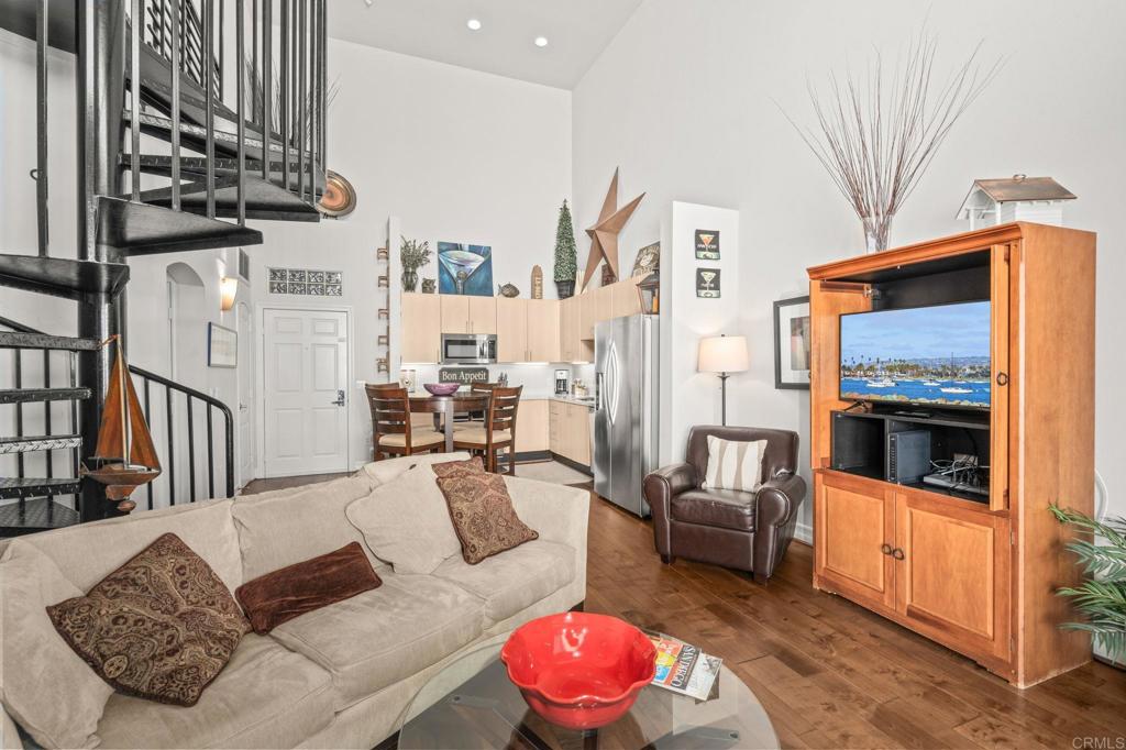 Residential for sale at 525 11th Avenue 1501, San Diego CA featuring 1 bed and 1 bath