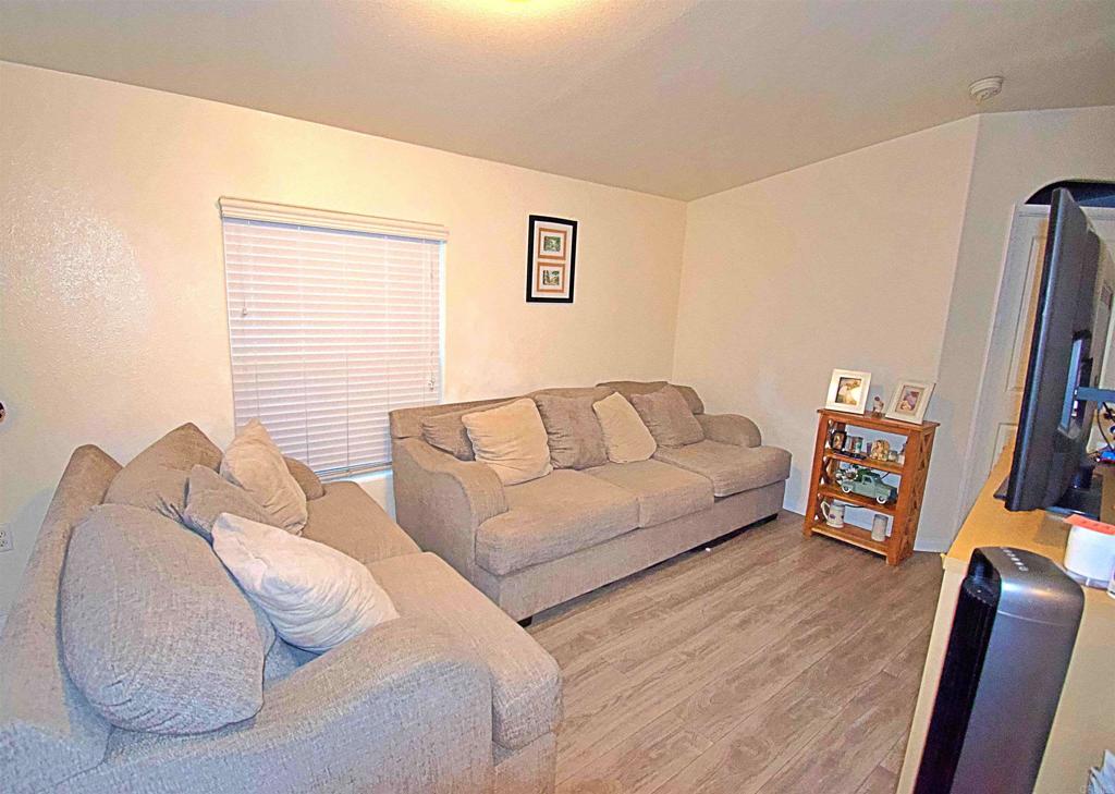 Manufactured In Park for sale at 2950 Iris Avenue 33, San Diego CA featuring 2 beds and 2 baths