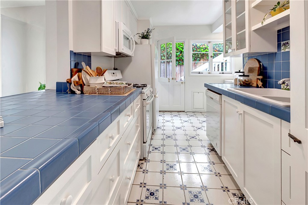 Residential for sale at 924 Park Avenue, Laguna Beach CA featuring 3 beds and 2 baths