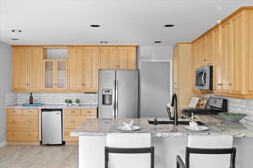 Residential for sale at 1533 Promontory Ridge Way, Vista CA featuring 4 beds and 3 baths