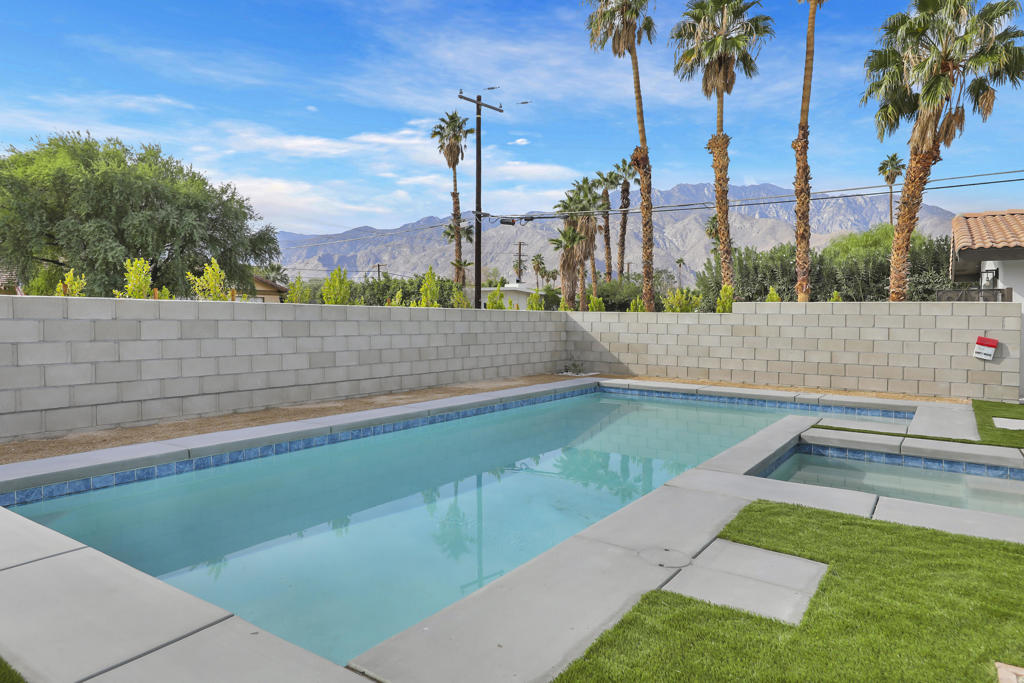Residential for sale at 2800 E San Juan Road, Palm Springs CA featuring 4 beds and 5 baths