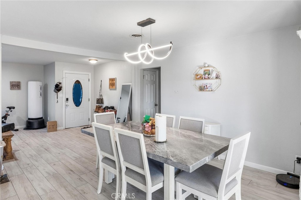 Residential for sale at 1929 E Oakland, Hemet CA featuring 3 beds and 2 baths