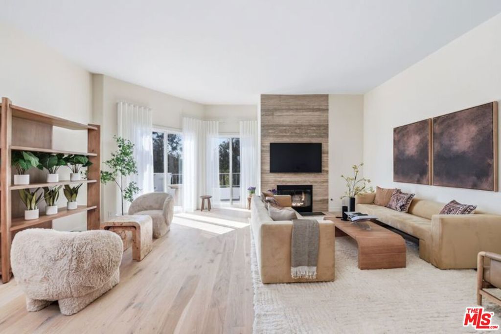 Residential for sale at 6487 Cavalleri Road 432, Malibu CA featuring 2 beds and 3 baths