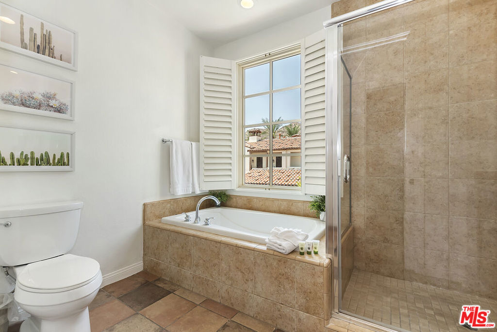 Residential Lease for rent at 48613 Classic Drive, La Quinta CA featuring 2 beds and 2 baths