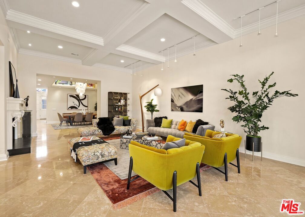 Residential Lease for rent at 2305 Canyonback Road, Los Angeles, Los Angeles County CA featuring 4 beds and 5 baths