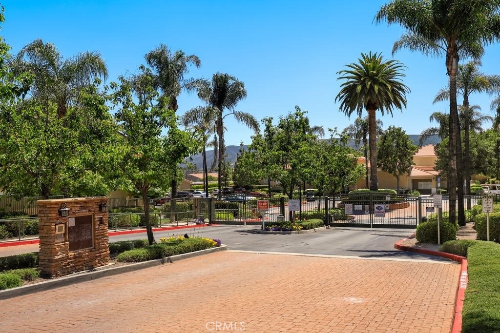 Residential for sale at 24909 Madison Avenue 1324, Murrieta CA featuring 1 bed and 1 bath