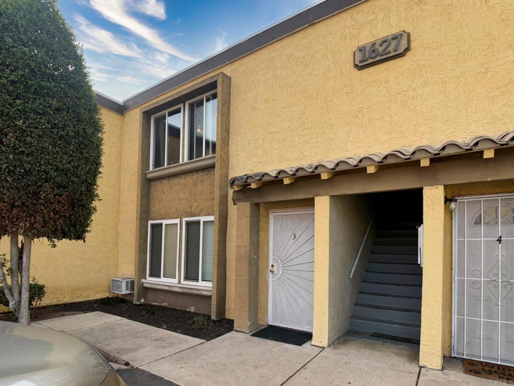 Residential for sale at 1627 Pentecost Way 7, San Diego CA featuring 1 bed and 1 bath