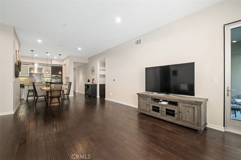 Residential for sale at 21 Gramercy 202, Irvine CA featuring 2 beds and 2 baths