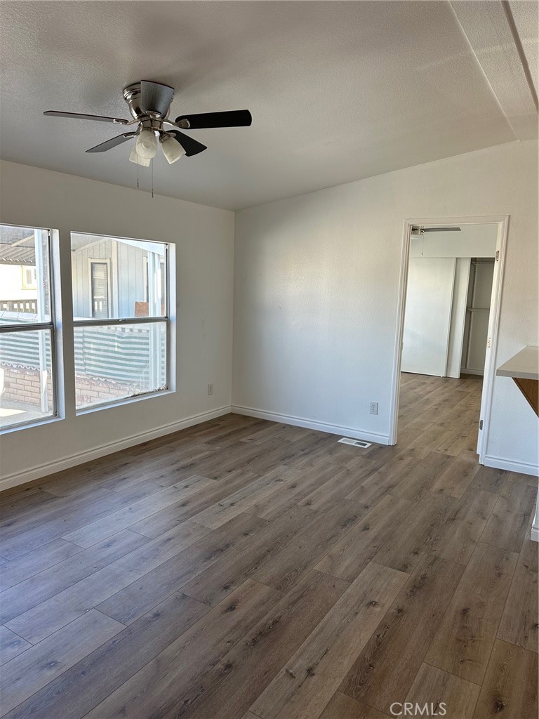 Manufactured In Park for sale at 9861 Mission 14, Riverside CA featuring 3 beds and 2 baths