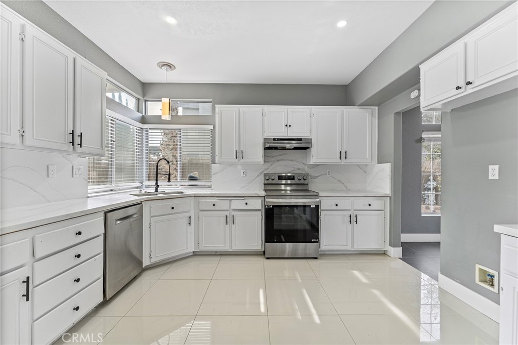 Residential for sale at 12425 Durango, Victorville CA featuring 4 beds and 3 baths