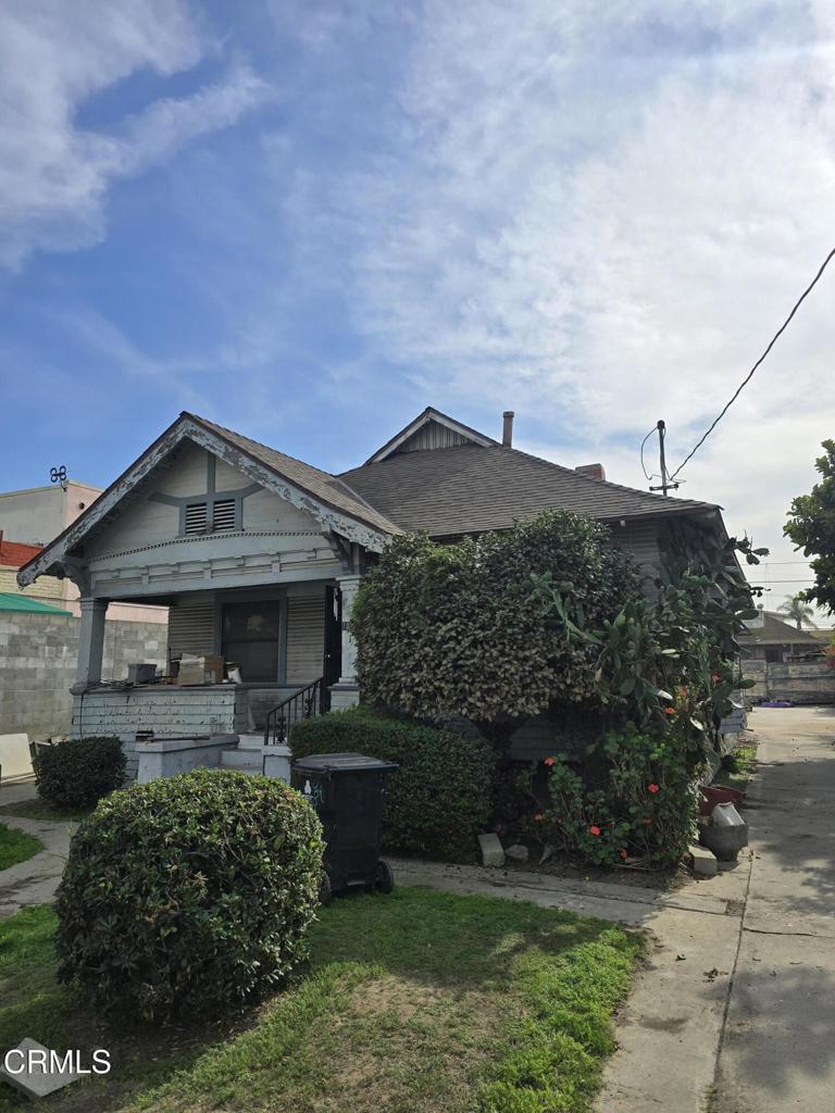 Residential Income for sale at 1020 W 42nd Place, Los Angeles CA