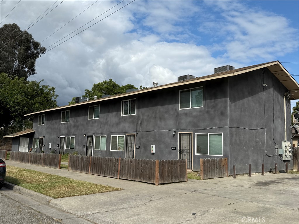 Residential Income for sale at 1250 I, Merced CA