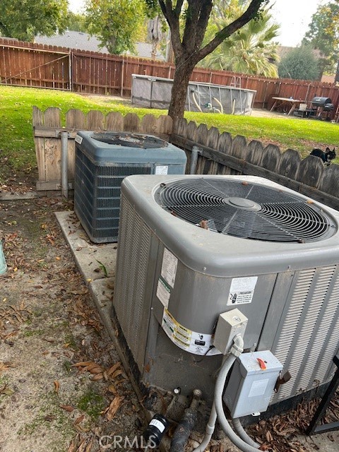 Residential for sale at 1021 Claire, Corcoran CA featuring 5 beds and 2 baths