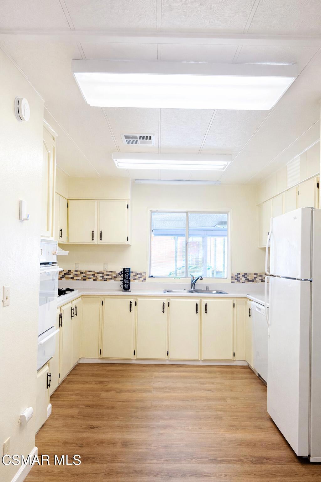 Manufactured In Park for sale at 4160 Petit Drive 39, Oxnard CA featuring 2 beds and 2 baths