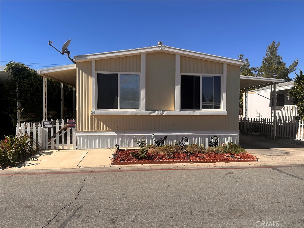 Manufactured In Park for sale at 455 E 7th Street 24, San Jacinto CA featuring 2 beds and 1 bath