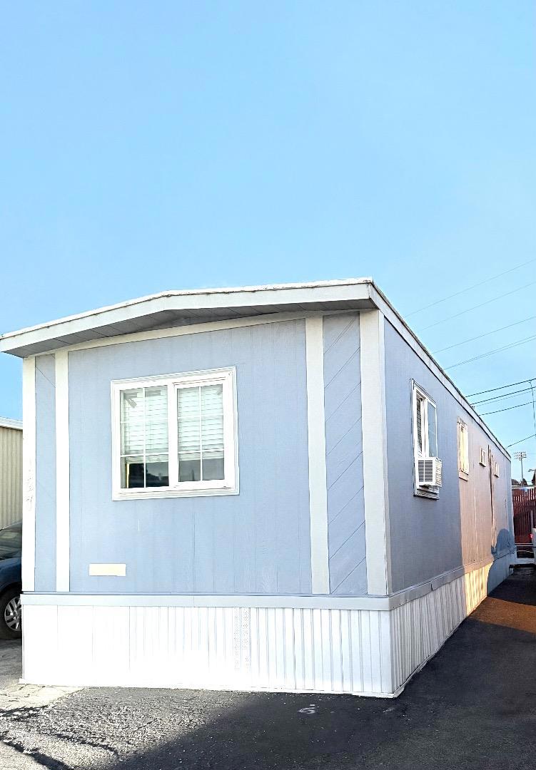 Manufactured In Park for sale at 1500 Virginia Place, San Jose CA featuring 2 beds and 1 bath