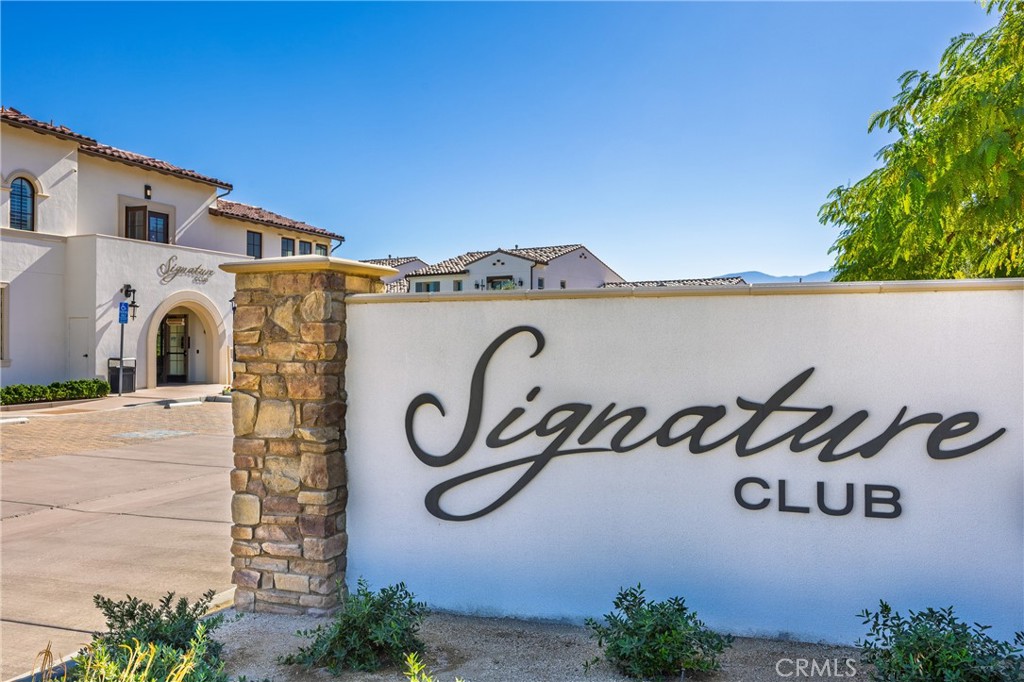 Residential for sale at 80269 Whisper Rock, La Quinta CA featuring 2 beds and 2 baths