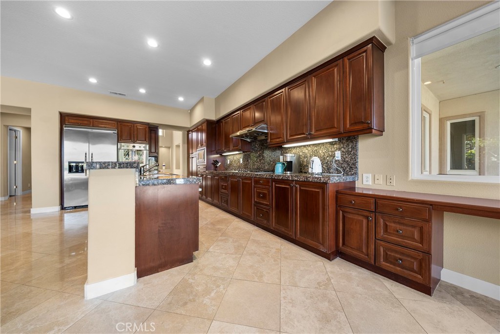 Residential for sale at 17 Oakmont Drive, Rancho Mirage CA featuring 5 beds and 5 baths