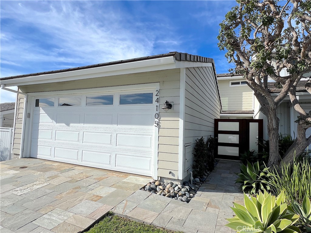 Residential Lease for rent at 24105 Gourami Bay, Dana Point CA featuring 3 beds and 3 baths