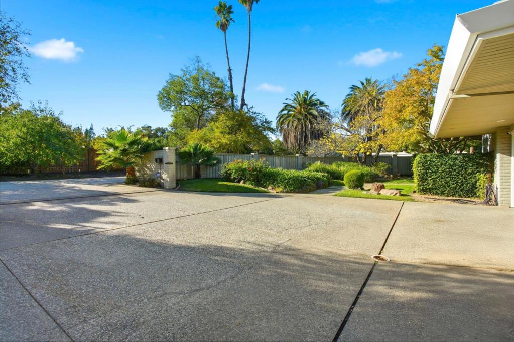 Residential for sale at 3895 Fair Oaks Boulevard, Sacramento CA featuring 4 beds and 4 baths