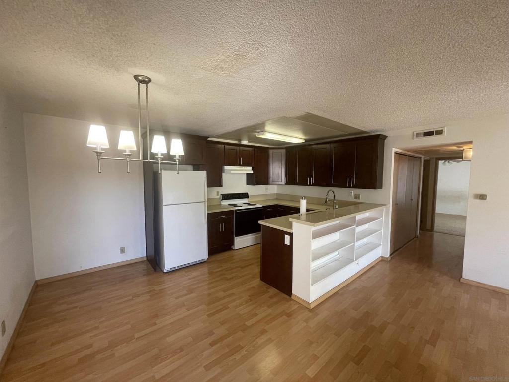 Residential for sale at 21921 Rimhurst Dr 130-G, Lake Forest CA featuring 2 beds and 1 bath