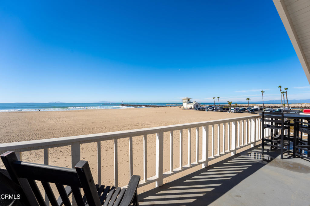 Residential Lease for rent at 2405 Ocean Drive, Oxnard CA featuring 3 beds and 2 baths