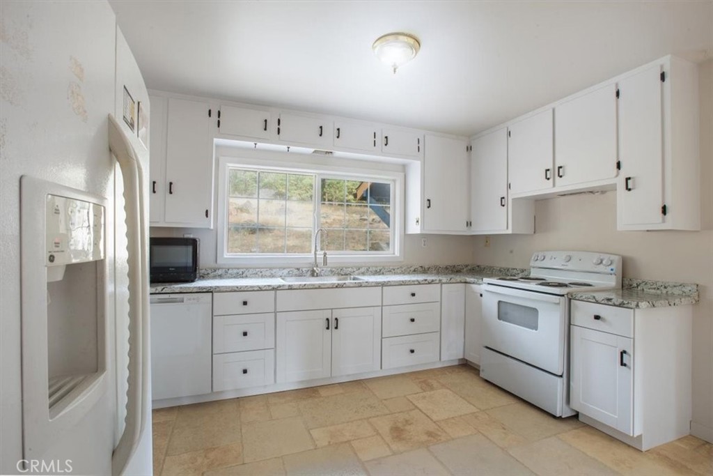 Residential for sale at 226 Chandler, Quincy CA featuring 3 beds and 2 baths