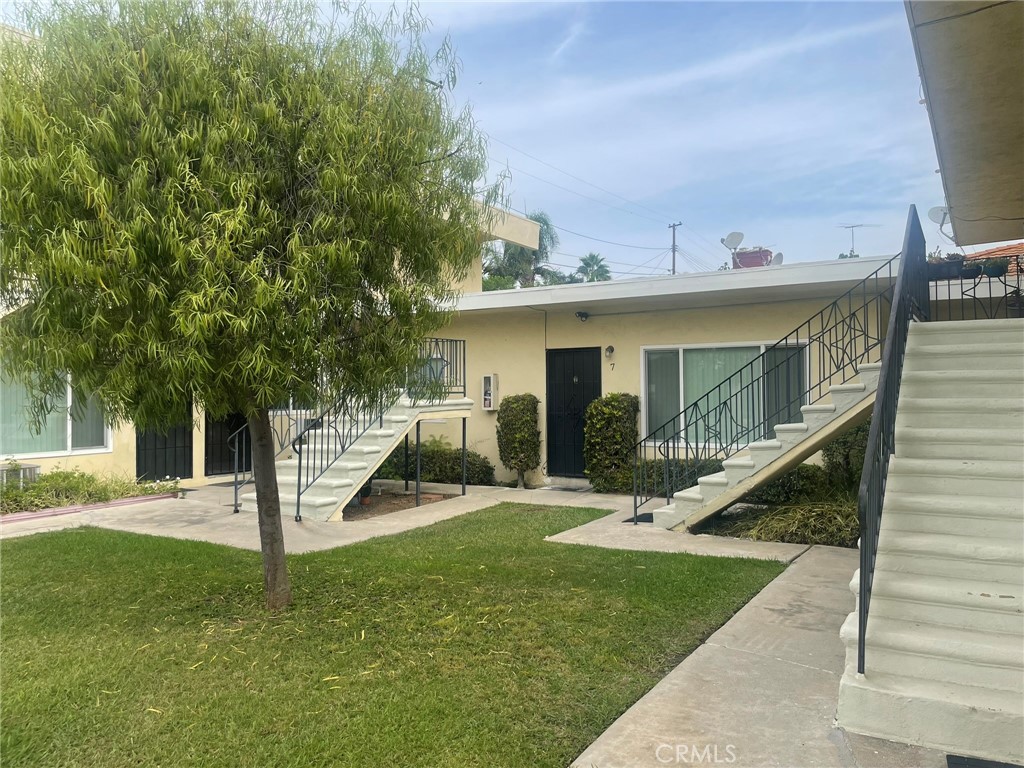 Residential Lease for rent at 701 Adlena Drive 4, Fullerton CA featuring 1 bed and 1 bath