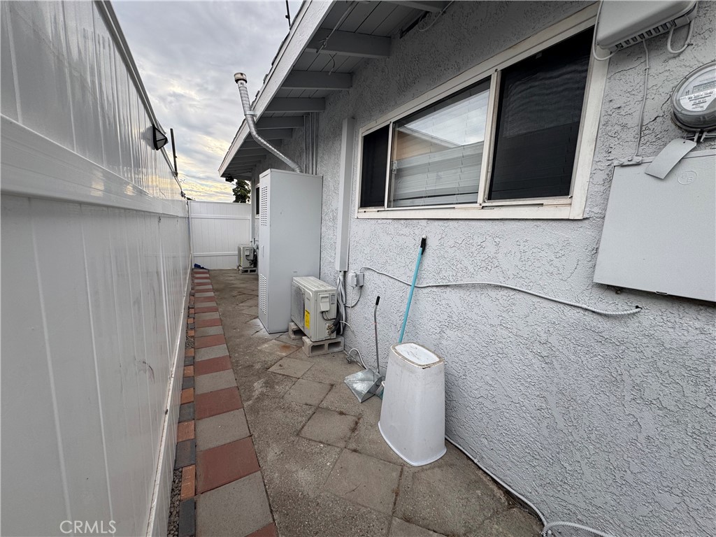 Residential Lease for rent at 9722 Rio Hondo, El Monte CA featuring 2 beds and 1 bath
