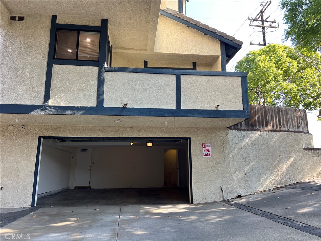 Residential Lease for rent at 709 W Duarte A, Monrovia CA featuring 2 beds and 2 baths