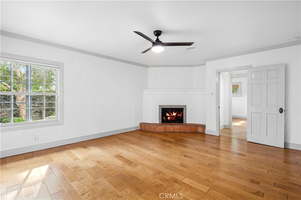 Residential Lease for rent at 1596 SE Skyline Drive, North Tustin CA featuring 5 beds and 3 baths