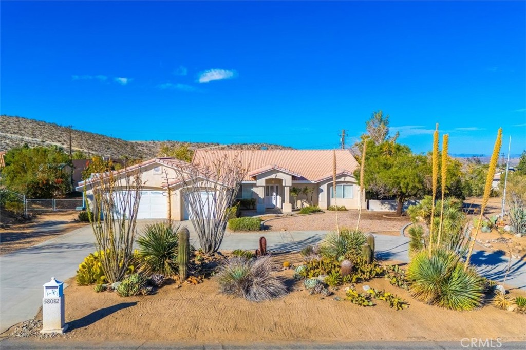 Residential for sale at 58082 Carlyle, Yucca Valley CA featuring 3 beds and 2 baths