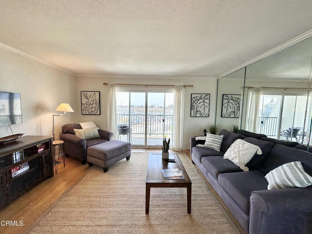 Residential Lease for rent at 2901 Peninsula Road 347, Oxnard CA featuring 1 bed and 1 bath