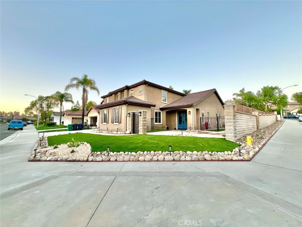 Residential Lease for rent at 38728 Falkirk, Murrieta CA featuring 6 beds and 3 baths