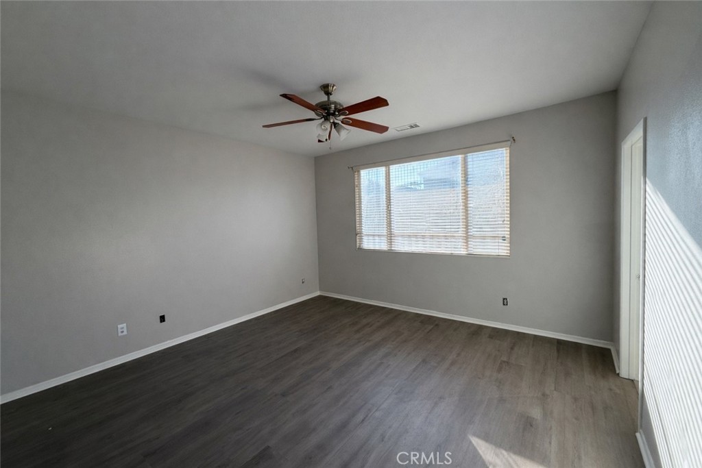 Residential Lease for rent at 11807 Desert Glen, Adelanto CA featuring 4 beds and 2 baths