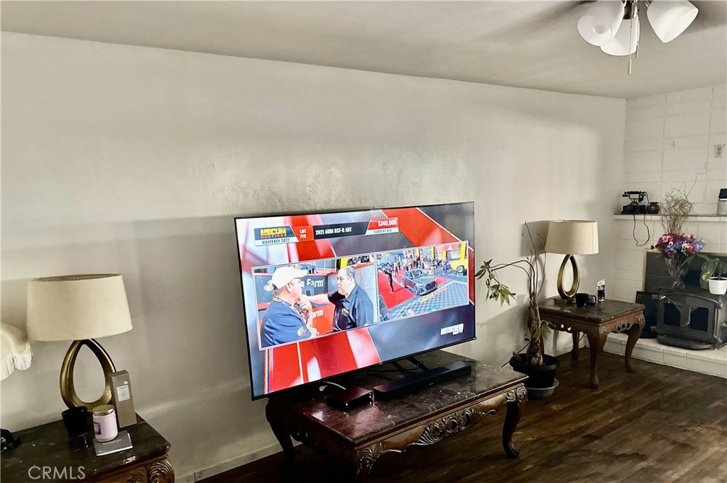 Residential for sale at 99 O, Bakersfield CA featuring 2 beds and 2 baths