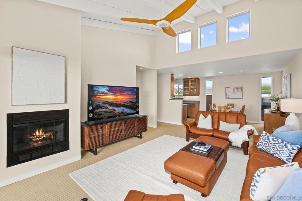 Residential for sale at 429 S Sierra Ave 328, Solana Beach CA featuring 2 beds and 2 baths